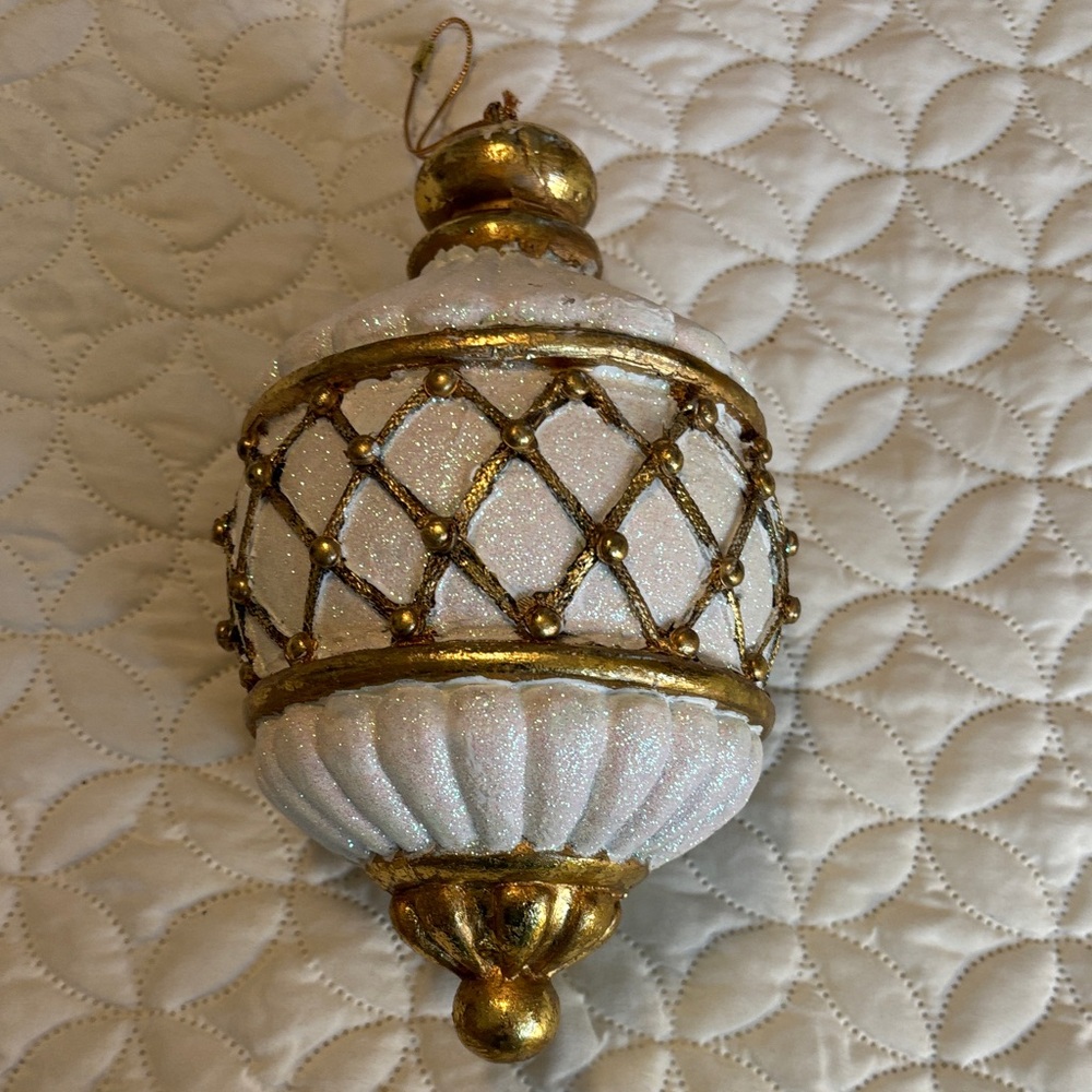Luxurious Gold and White Holiday Ornament hard Thick Plastic Glitter Sparkles